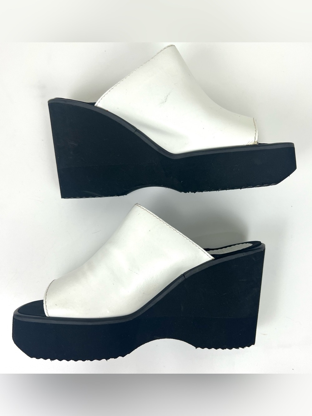 Vintage Y2K Bongo Platform Wedge